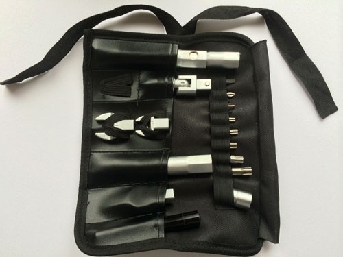 Bmw tool kit contents
