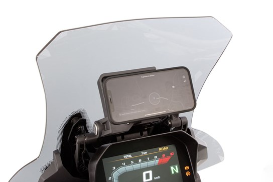 pr_2021_19_en_ wunderlich_usb_charging_box_06_edited-1.jpg