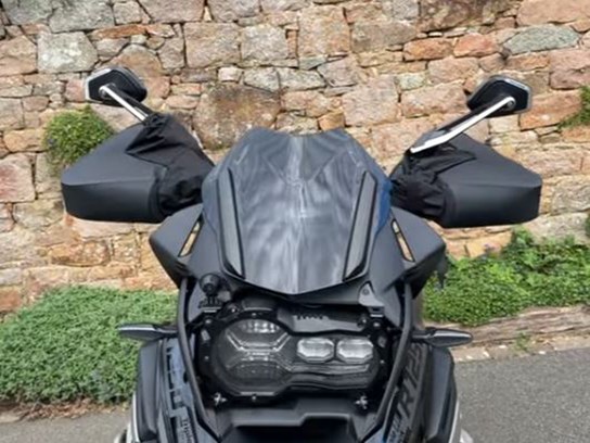 Tucano Val Gardena handlebar muffs with window